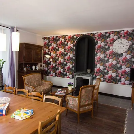 Domaine Des Lilas Bed & Breakfast *